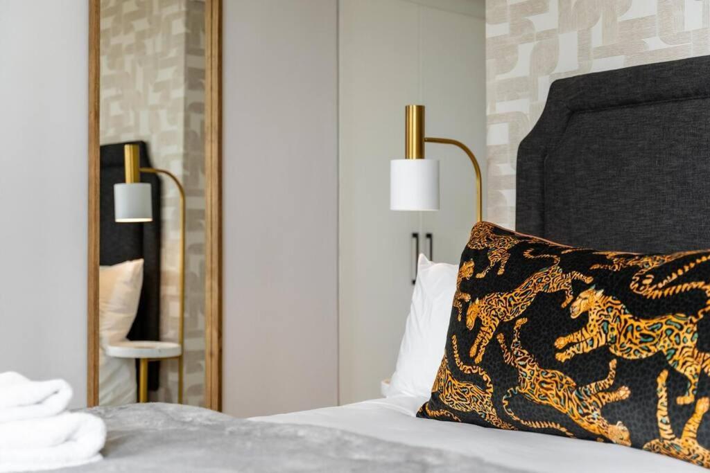 Styled Top Floor Apartment, With Back-Up Power Cape Town Luaran gambar