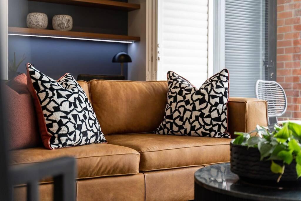 Styled Top Floor Apartment, With Back-Up Power Cape Town Luaran gambar